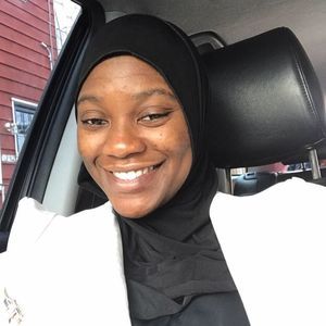 Meet your Posher, Zaynab